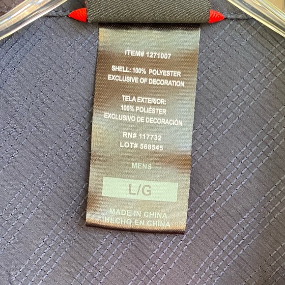 Men's Blue Pattern Button-Down Short-Sleeve Shirt - Picture 6 of 7